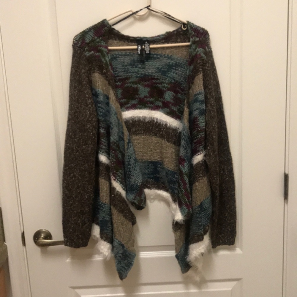 BKE Boutique cardigan Size M